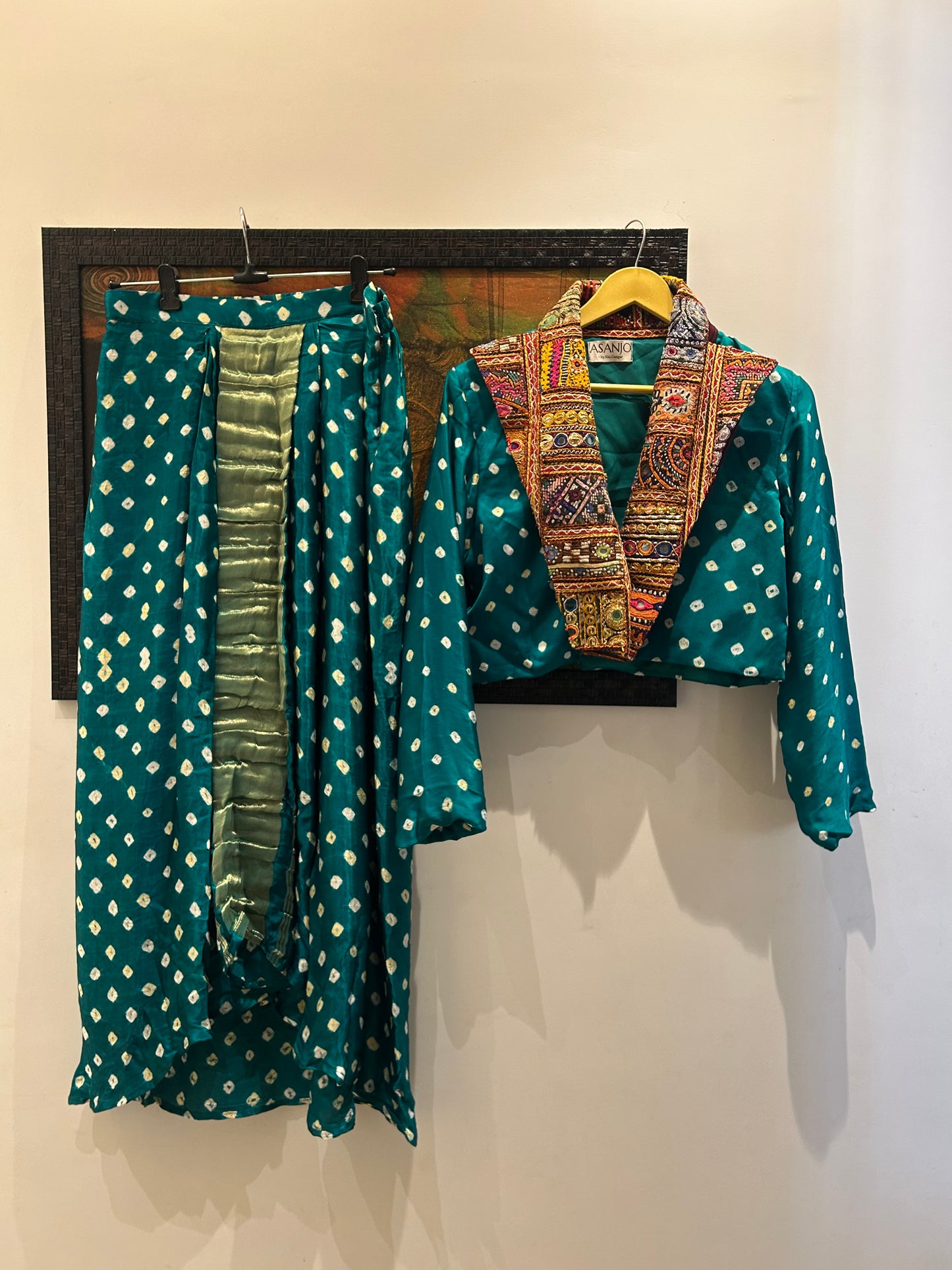 ASANJO BANDHANI JACKET & DRAPE SKIRT